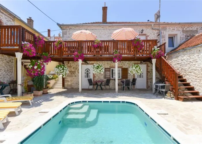 Studios Villa Romantica