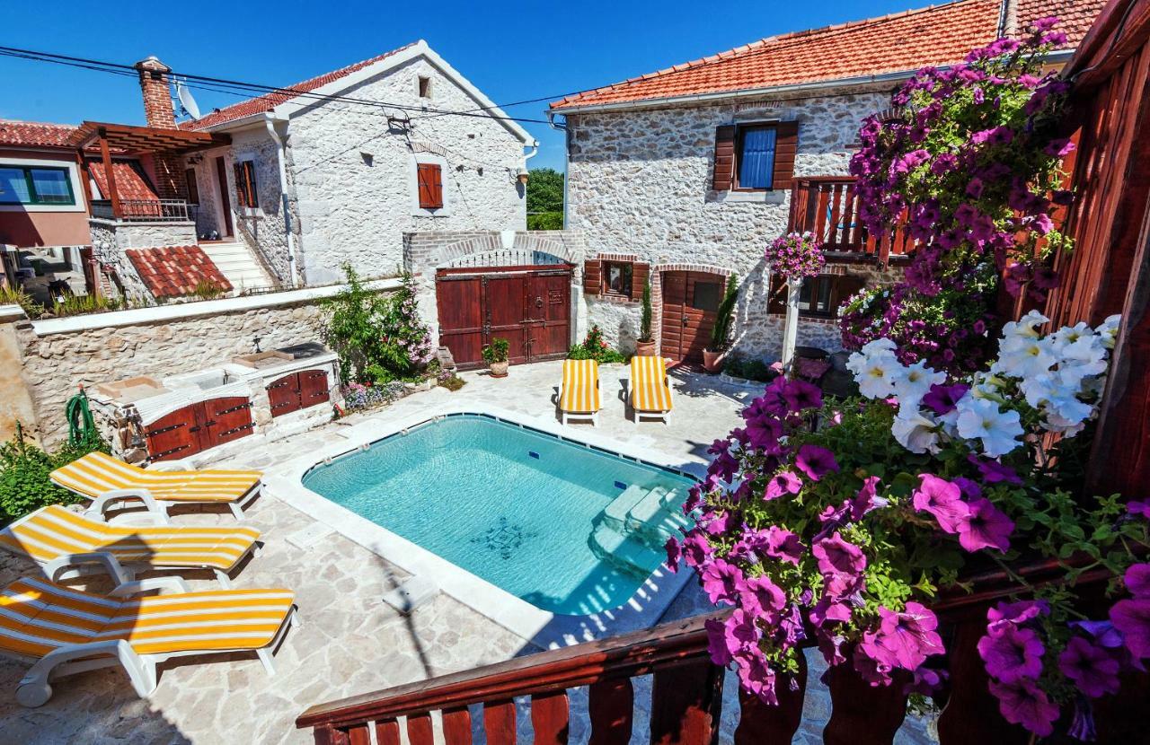 Romantica Apartment