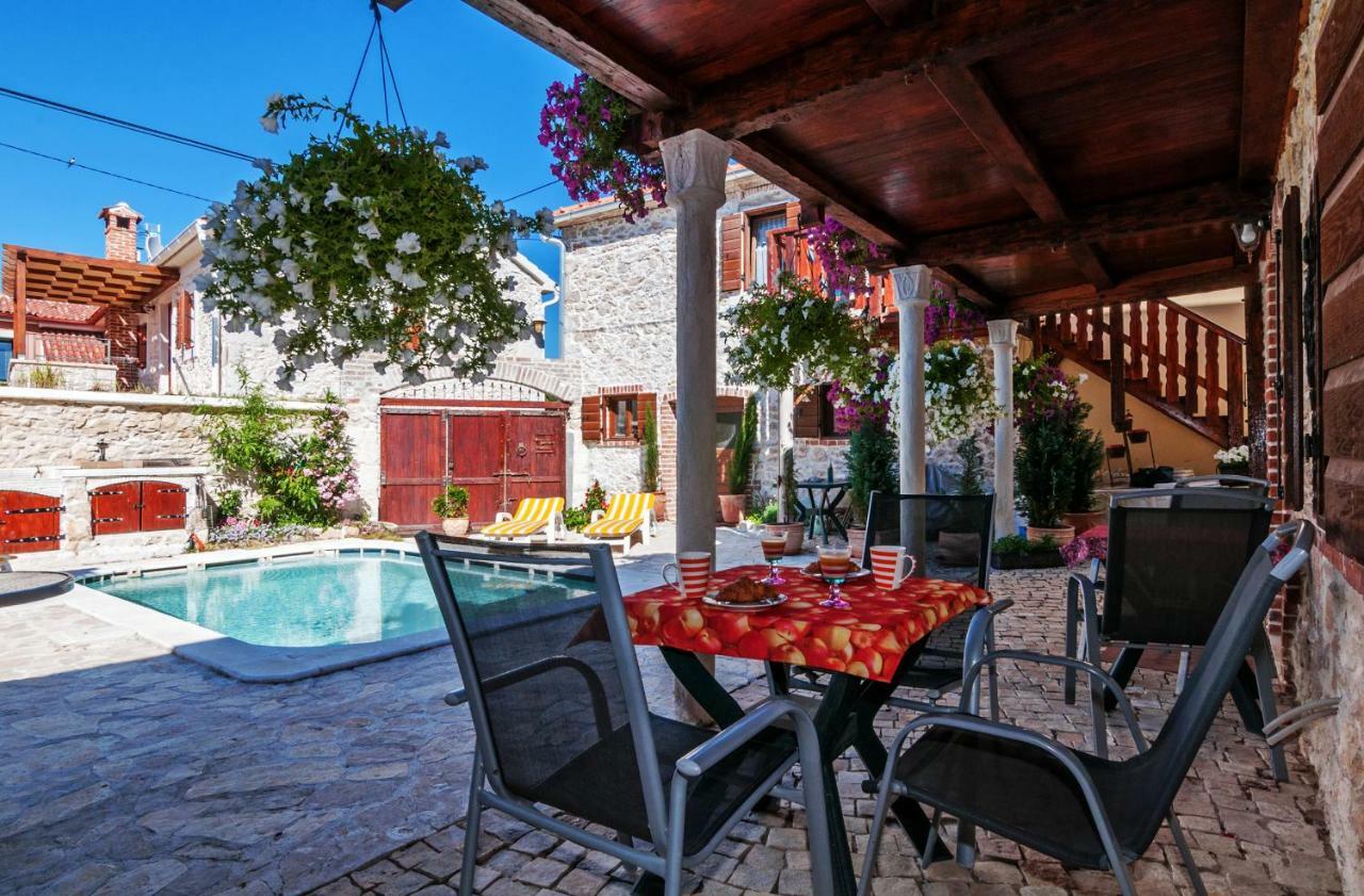 Romantica Apartment