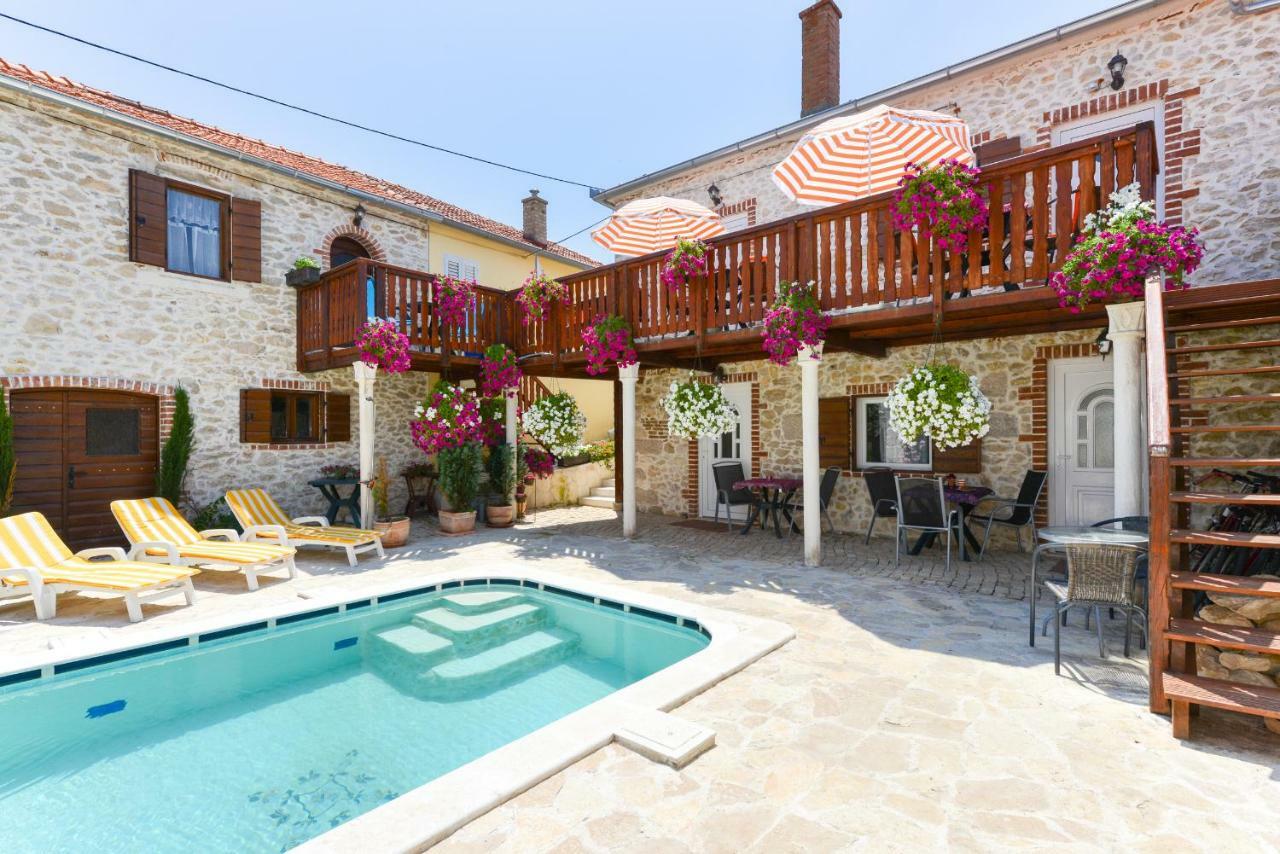 Romantica Apartment